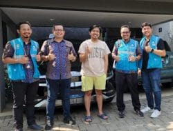 Joshua Suherman Nikmati Promo PLN ‘Super Everyday’, Gunakan Home Charging untuk Mobil Listrik