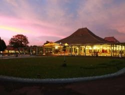Istana Pura Mangkunegaran Jadi Cagar Budaya Pertama Gunakan Listrik EBT melalui REC PLN