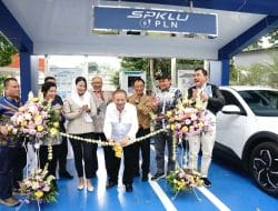 Dukung Ekosistem Kendaraan Listrik, Anggota Komisi VII DPR RI Resmikan SPKLU PLN di Jawa Tengah
