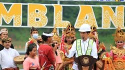 Presiden Jokowi Bersama Siswa-siswi SD/SMP/SMA Resmikan Bendungan Danu Kerthi Buleleng di Bali