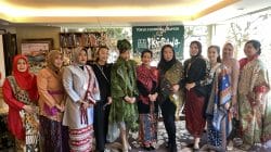 65 Tahun Indonesia – Jepang: Dubes Heri & Ibu Nuning Akhmadi Gelar Promosi Indonesia dan Demonstrasi Ikebana di Tokyo