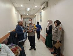 Peduli Pada Anggota Tengah Dirawat Di ICU, Kapolres Rohul Beri Tali Asih Pada Bripda Marie Muhammad Ponidi